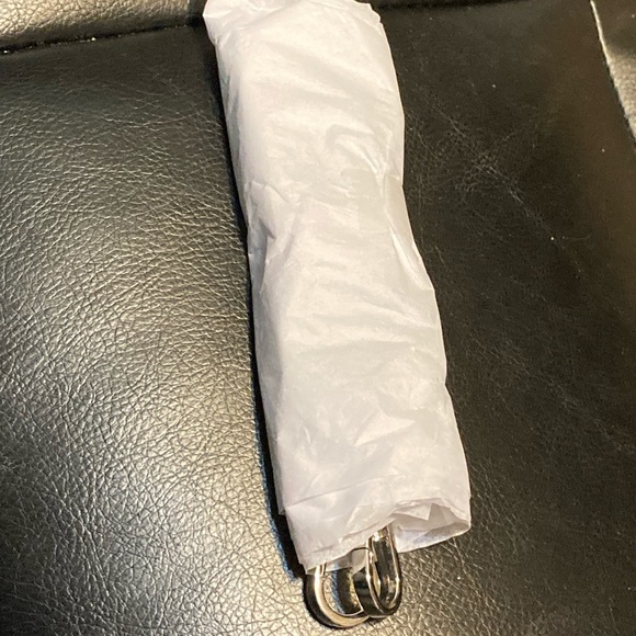 NIB small Seosto crossbody - Picture 4 of 8